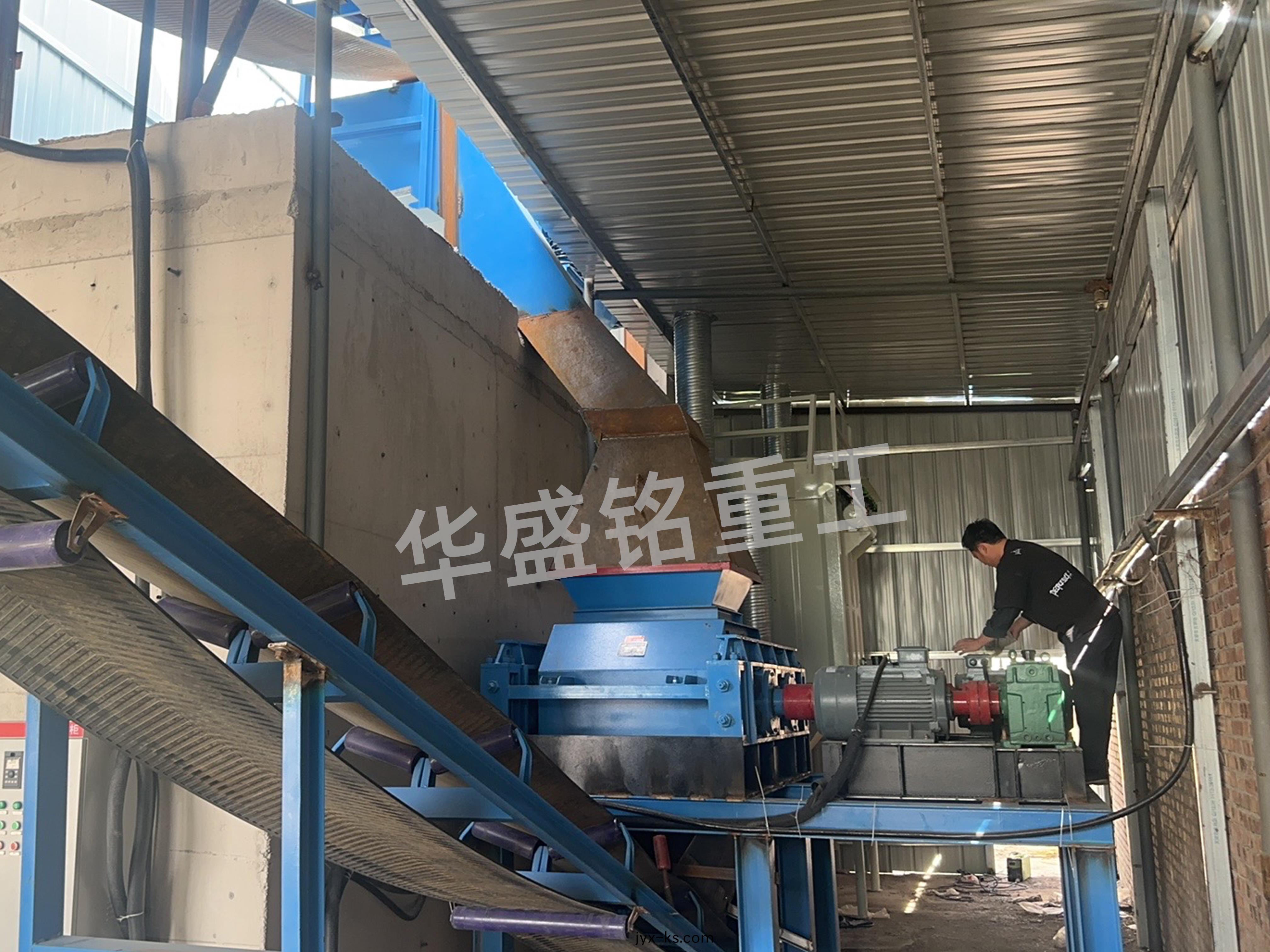 沥青旧料破碎筛分机,废旧沥青破碎机,沥青回收料破碎筛分机,沥青再生料破碎机